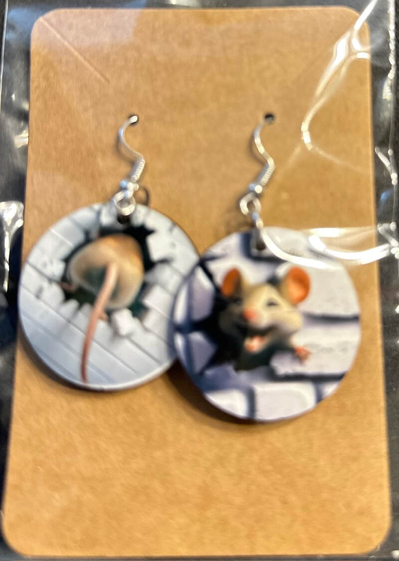SMILING MOUSE
